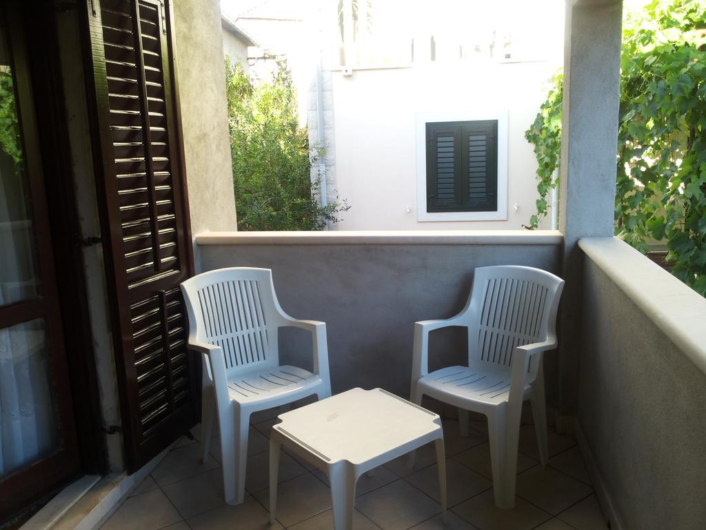 Apartment Ranka Postira Pokój zdjęcie
